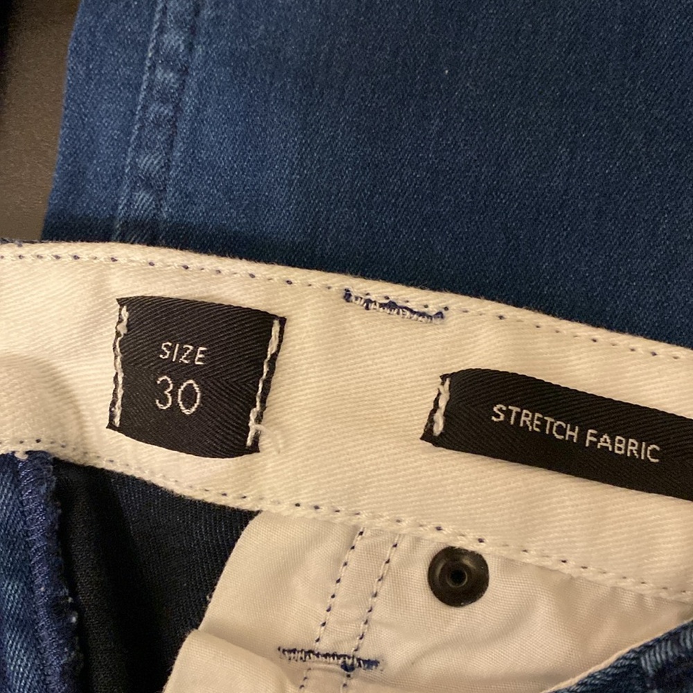 Armani Collezioni Mens Jeans Style J15. Size 30X28 - Picture 14 of 16